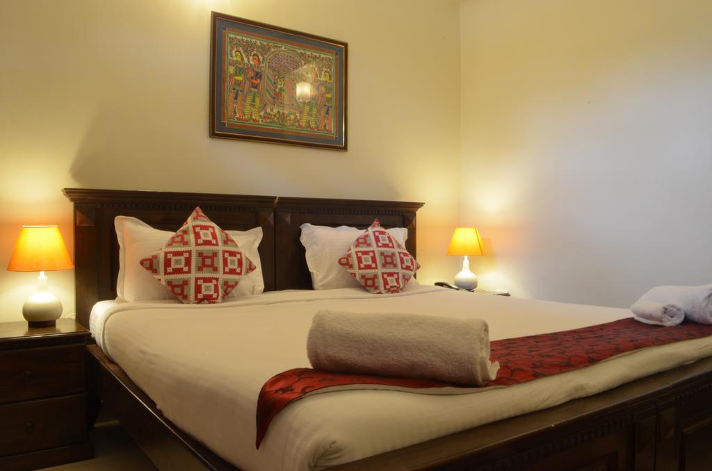 Luxtay Suites Bengaluru Szoba fotó